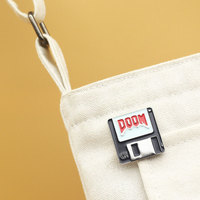 Doom Creative Cartoon Metal Badges Personnalité Vêtements Accessoires Épingle en émail Fabrication Broche personnalisée