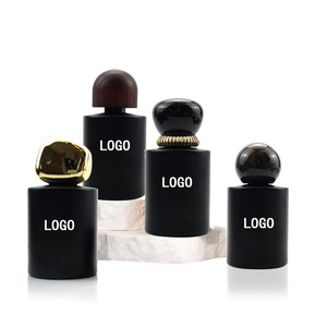 Bouteilles <span class=keywords><strong>de</strong></span> <span class=keywords><strong>parfum</strong></span> en verre vides en gros, 100 ml, rechargeables, <span class=keywords><strong>de</strong></span> luxe, avec pompe - Product Image 1