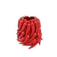 Vase en céramique rouge fait main avec des piments, idéal pour la décoration intérieure et la personnalisation de la céramique hôtelière