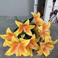 Bunga Lily Buatan 3D Putih Kuning 3-9 Kuntum Dekorasi Pernikahan Tangkai Tunggal untuk Dekorasi Rumah Acara Pesta Fotografi