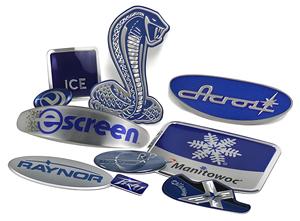 Fabbrica personalizzato inciso <span class=keywords><strong>Logo</strong></span> in alluminio Tag segno in rilievo in ottone antico marchio targhetta targhetta in metallo nome della targhetta per mobili