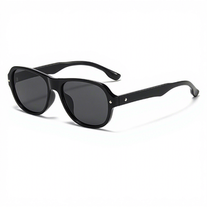 <span class=keywords><strong>Occhiali</strong></span> <span class=keywords><strong>da</strong></span> <span class=keywords><strong>sole</strong></span> unisex <span class=keywords><strong>da</strong></span> pilota con montatura leggera in TR90, lenti <span class=keywords><strong>a</strong></span> <span class=keywords><strong>goccia</strong></span>, protezione UV400, ideali per guida, pendolarismo, viaggi e vacanze - Product Image 3