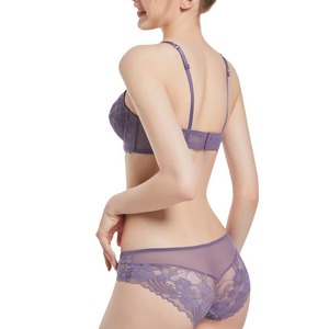 Ensemble de Lingerie en Dentelle Florale pour Femme, Soutien-Gorge à Armatures Transparent et Culotte, Ensemble 2 Pièces Style Français, Grande Taille, Vente en Gros - Product Image 3
