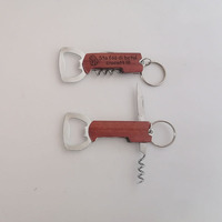 3-in-1 gepersonaliseerde houten flesopener sleutelhanger, schilmesje en bier-/wijnflesopener sleutelhanger, blanco