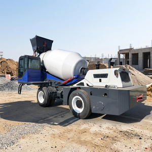 Großkapazitäts-Mobilbetonmischer-LKW 5 m³ Selbstladender Betonmischer-LKW im Angebot - Product Image 3