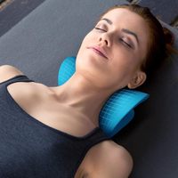 Dispositif de traction cervicale, relaxant pour le cou et les épaules, correcteur de colonne vertébrale, oreiller de stretching pour le cou, masseur pour soulager les douleurs cervicales