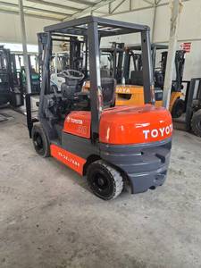 Buen estado Toyota FD30 Carretilla elevadora usada Venta CALIENTE Alta calidad 3T Carretilla elevadora diesel usada barata para la venta - Product Image 5
