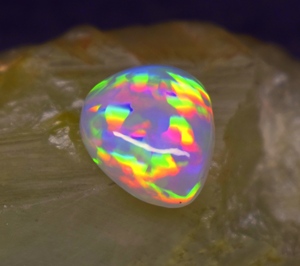 Opale naturelle multicolore de haute qualité, 3,9 carats, 12,2*10,7*6 mm, cabochon, pierre précieuse en vrac pour la fabrication de bijoux - Product Image 5