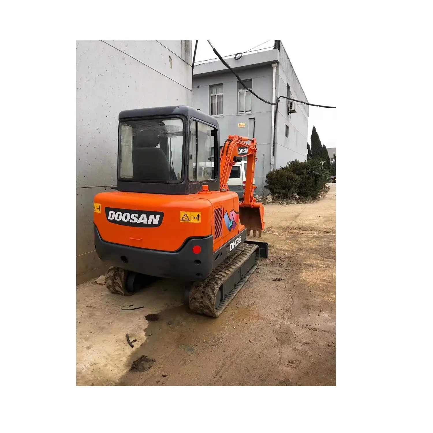 Small size, flexible action, easy to operate used used excavator DH35 3 4 TON T used excavator