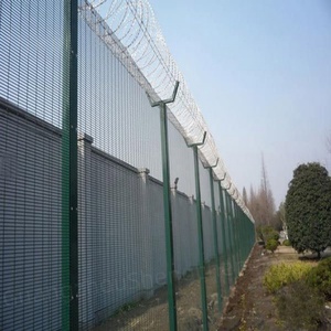 Paneles de Malla de Alta Seguridad 358, Anti-Escalada, Anti-Corte, Ecológicos, Duraderos, para Aeropuertos, Ferrocarriles y Cárceles - Product Image 1