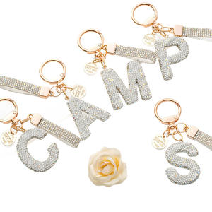 Colgante de Letra Inicial para Bolsos de Mujer y Niña, Brillante y Bonito, Adecuado para Colgar Cuerdas y Llevar Bolsos de Accesorios para Llaves de Coche - Product Image 3