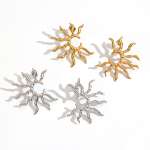 Pendientes Sun Stud de acero inoxidable y oro de 18 quilates con diseño geométrico para mujer, joyería de moda TE60590 G S - Product Image 3