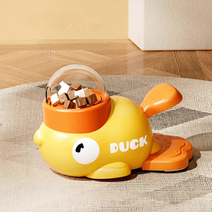 Distributore di Cibo a Forma di Paperella Gialla per Cani e Gatti, Giocattolo Interattivo Automatico per l'Addestramento e l'Alimentazione degli Animali Domestici - Product Image 1