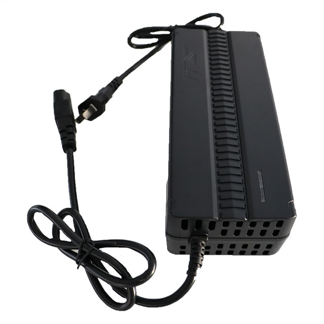 Universal 60V 4A Electric Scooter Lithium Battery Charger for Ebike Long-Life Fan Cooling with DC Port