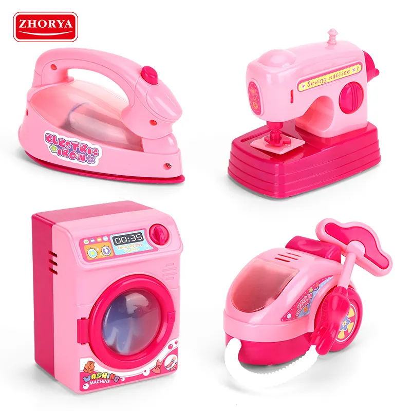Zhorya 4 set çocuk plastik pil ev aletleri mini dikiş makinesi vakum temizleyici çamaşır makinesi elektrikli demir oyuncak