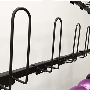 Espositore professionale per guanti da boxe da palestra in metallo montato a parete - Product Image 5