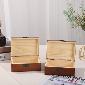 Caja de Madera Cuadrada con Tapa Abatible, Madera de Pino Maciza, Hecha a Mano, para Regalos, Manualidades, Almacenamiento y Embalaje - Product Image 1
