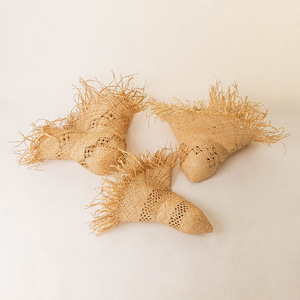 Chapeau de paille en raphia à larges bords et franges pour femme, ajouré, pour la plage, avec logo personnalisé, idéal pour les vacances d'été - Product Image 2