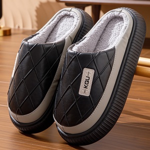 Nouvelles <span class=keywords><strong>pantoufles</strong></span> d'hiver 2025 pour hommes, en PU, grande taille, antidérapantes, chaudes, doublure en fausse fourrure courte, semelle extérieure épaisse en EVA - Product Image 1