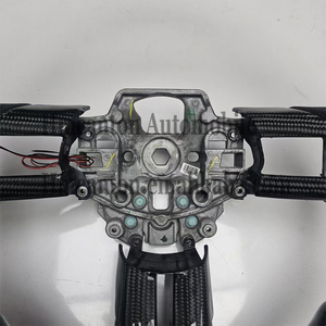 Nouveaux produits phares : Volant en cuir perforé en fibre de carbone avec LED pour Ford Mustang - Product Image 5