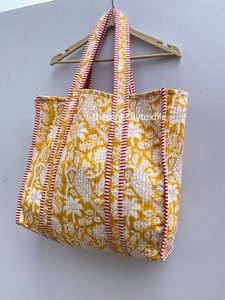กระเป๋าผ้าฝ้ายลายดอกไม้สีเหลืองพร้อมหูหิ้วลายทางสีแดงสไตล์โบฮีเมียนกระเป๋าช้อปปิ้งแบบเปิดด้านบนกระเป๋าโท้ทผู้หญิงทุกฤดูกาล - Product Image 3