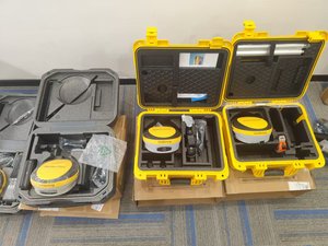 เครื่องมือสำรวจและทำแผนที่ G970ii unistrong Pro E600 GNSS RTK GPS RTK GNSS RTK - Product Image 2