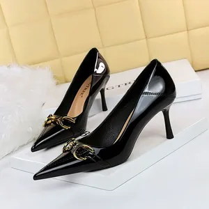 Bigtree 6122-<span class=keywords><strong>7</strong></span> – Escarpins décontractés en cuir verni pour femme, grande taille 43 mm, talons hauts, été et hiver, style intemporel, bout pointu, boucle métallique OL - Product Image 3