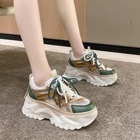 Baskets confortables de bonne qualité pour femmes Chaussures de marche tendance à lacets à semelle épaisse pour femmes