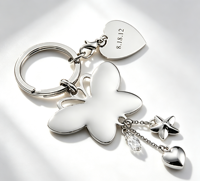 Porte-clés personnalisé en alliage de zinc avec strass, papillon, impression UV, breloque cœur gravable, pendentif de sac tendance pour femmes