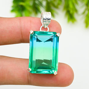 Collar con colgante de piedras preciosas de topacio bicolor de estilo bohemio Chapado en plata de ley hecho a mano para ocasiones de boda y fiesta - Product Image 1