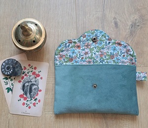 Бархатный мешочек с персонализированным логотипом для косметики, средств по уходу за кожей и карт Таро, с откидной крышкой - Product Image 5