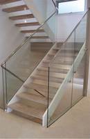 Fabrication PRIMA Factory de garde-corps en verre moderne avec profilé en U, escalier sur mesure pour maison