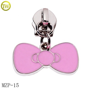 Ưa thích tùy chỉnh khắc logo Zip pullers với thanh trượt cho túi xách Hàng may mặc phụ kiện - Product Image 6