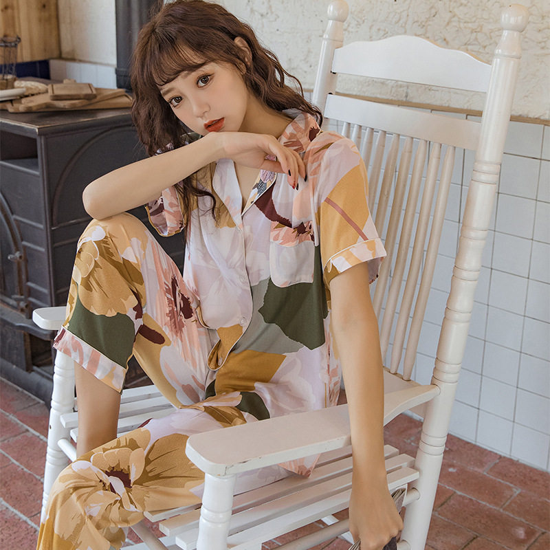 Pittura a mano beige