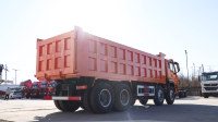 Sinotruk HOHAN NX 8X4 camion à benne basculante 371HP/420HP/40Ton/60Ton capacité tout neuf avec moteur Yuchai à direction droite Offre Spéciale Sénégal