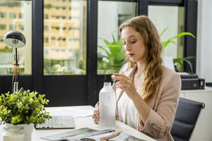 Best Price 32Oz <b>Time</b> Marker <b>Water</b> <b>Bottle</b> Silver Plastic Food Grade for Travel Direct Drinking - Product Image 6