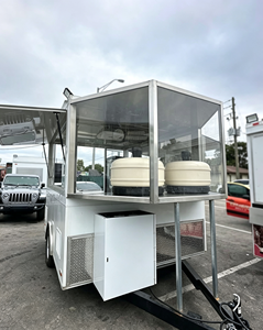 Remolque Comercial de Comida con Ventana de Servicio y Plancha de <span class=keywords><strong>Piedra</strong></span> Volcánica para Tacos de Res en <span class=keywords><strong>Rio</strong></span> Art Street - Product Image 4
