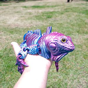 Modellino di Iguana Stampato in 3D Multicolore con Occhi Realistici e Design Sfumato, Figura da Collezione - Product Image 2