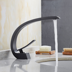 Robinet de lavabo monotrou en acier inoxydable 304 noir, chaud et froid, le plus vendu pour évier de cuisine - Product Image 2