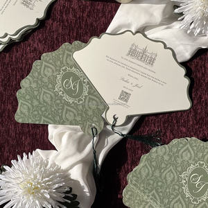 Juego de Tarjetas de Boda en Forma de Abanico Personalizadas con Borla, Invitación, Menú y RSVP Incluidos, Diseño Vintage Personalizado en Papel - Product Image 1