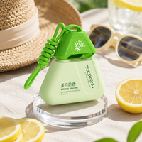 Flacon de crème solaire triangulaire portable personnalisé de 50 ml avec cordon, étanche, conteneur de voyage scellé en ABS et PP, emballage isolant pour protection solaire