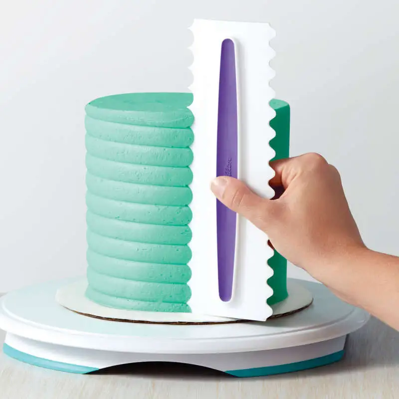 การสร้างแบบจำลองที่ปาดเค้กที่ขูดเรียบเนียนเครื่องมือทำขนมเครื่องมือสำหรับทำขนมเค้กแม่พิมพ์แบบ DIY สำหรับการอบ