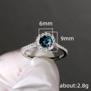 Anello rotondo in stile vintage da palazzo, elegante anello da dito per donna - Product Image 5