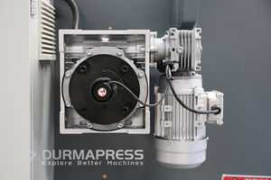 3200mm 2500mm Machine de cisaillement de <span class=keywords><strong>tôle</strong></span> Coupeur de plaque d'acier Machine de dé<span class=keywords><strong>coupe</strong></span> <span class=keywords><strong>manuelle</strong></span> Prix pour la fabrication d'acier structurel - Product Image 5