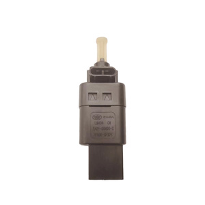 สวิตช์ไฟเบรก FAW Bestune รุ่น FA0166490 วัสดุพลาสติก ใหม่ รับประกัน 1 ปี ขายส่ง - Product Image 1
