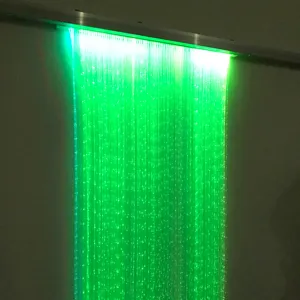 Luce per tende a fibra ottica a led a cascata in fibra ottica personalizzata per sale sensoriali