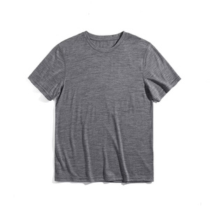 T-shirt thermique pour <span class=keywords><strong>homme</strong></span> en laine mérinos 100% personnalisé, résistant aux odeurs, contrôle <span class=keywords><strong>de</strong></span> la température, randonnée, voyage, lavable en machine, 17,5 microns - Product Image 4