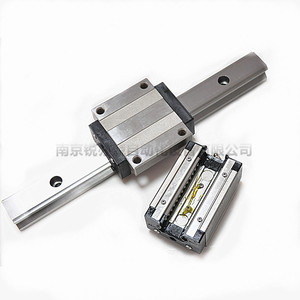 Rieles de guía lineal HSR15A HSR20R HSR25LR Deslizadores de movimiento lineal de alta precisión para maquinaria industrial - Product Image 1