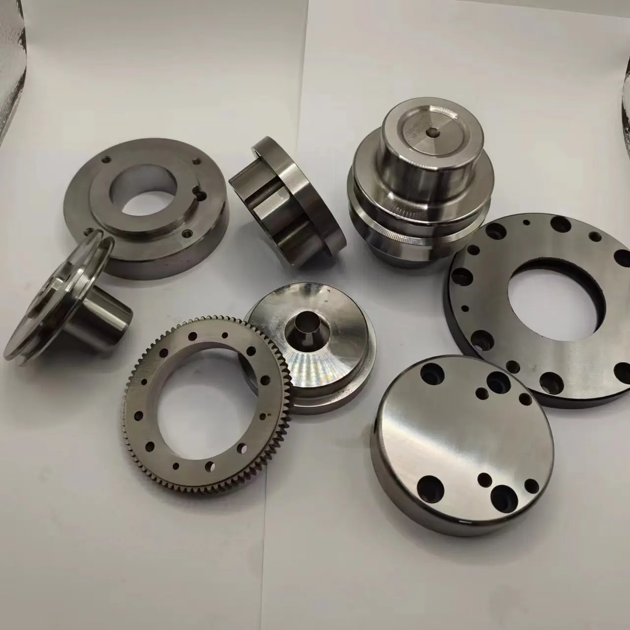 Hoge Precisie Snelle Prototyping & Boren Cnc Bewerkte Onderdelen Op Maat Gemaakt Van Aluminium Staal Koper Messing Oem & Odm Service