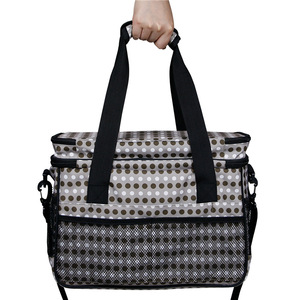 Sac de voyage pour animaux de compagnie à pois, tissu Oxford 600D, doublure en maille respirante pour chats, utilisation en voiture - Product Image 3